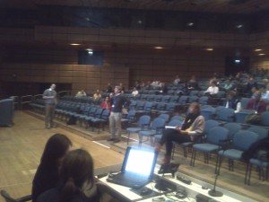 Decision making game probabilistic forecasts, Ensemble forecasting session, EGU 2013: Audience of about 175 people competing against volunteer Micha for the optimal reservoir release schedule. 